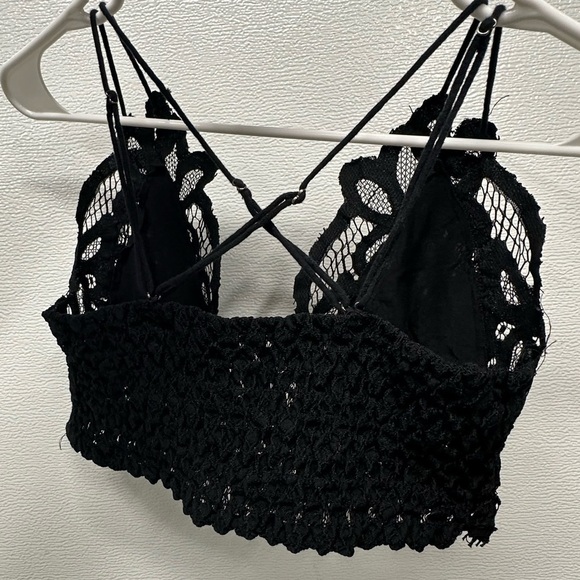 FREE PEOPLE‎ ONE Adella Black Lace Bralette Medium Boho Top Sexy Lightweight - Picture 11 of 15